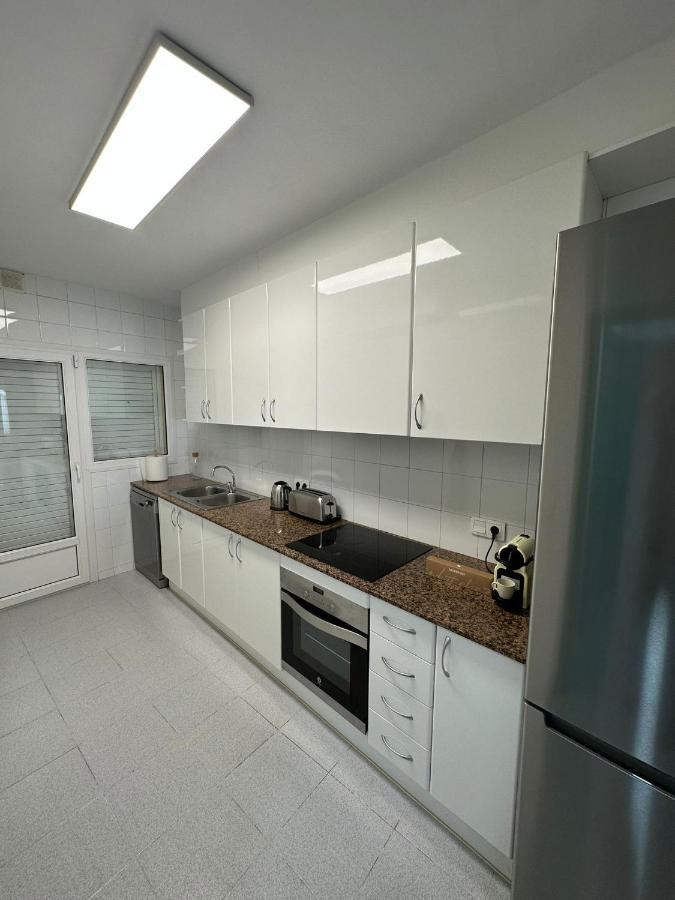 Апартаменти Aquamarine Sant Feliu En La Playa Con Patio Сан-Фаліу-да-Ґішулс Екстер'єр фото