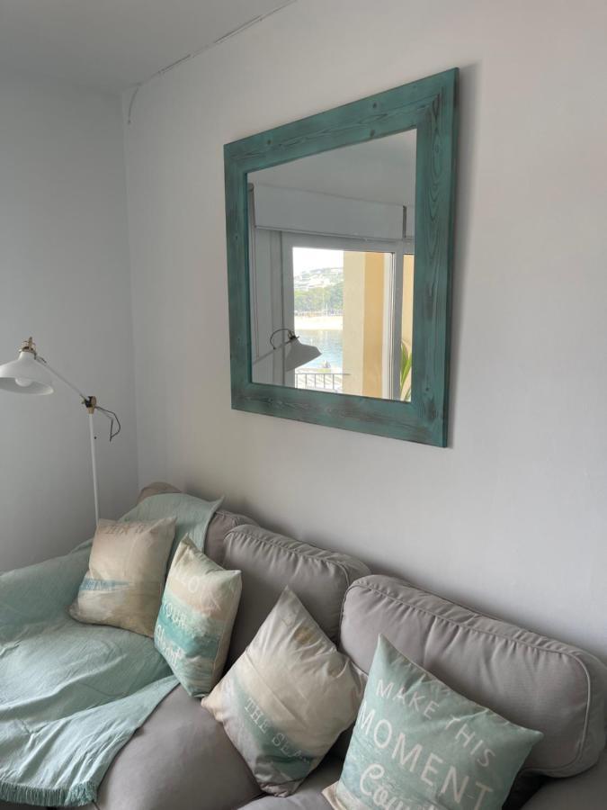 Апартаменти Aquamarine Sant Feliu En La Playa Con Patio Сан-Фаліу-да-Ґішулс Екстер'єр фото